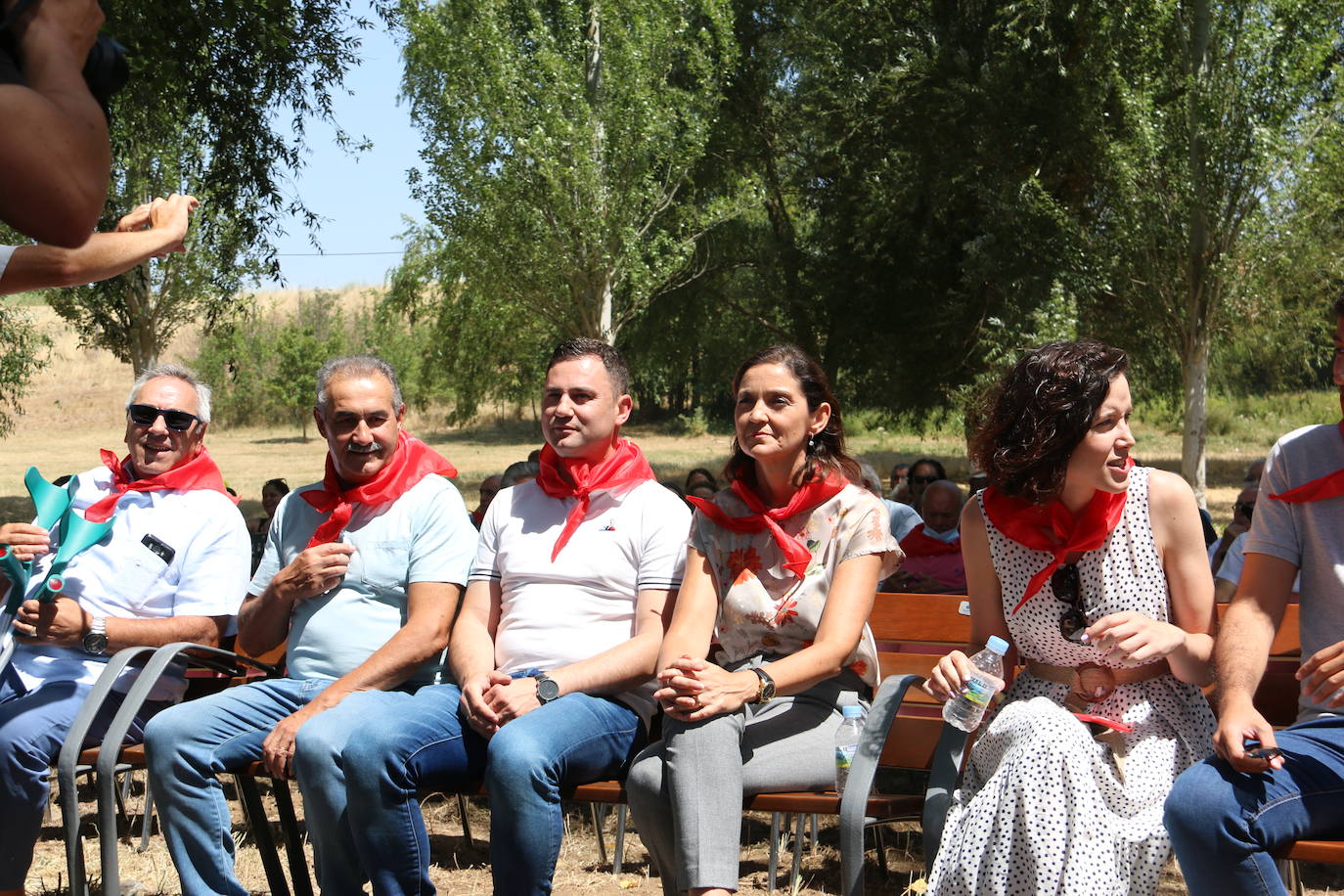 Fiesta de la Rosa en Calzadilla de los Hermanillos con presencia de la ministra de Industria, Comercio y Turismo, Reyes Maroto.