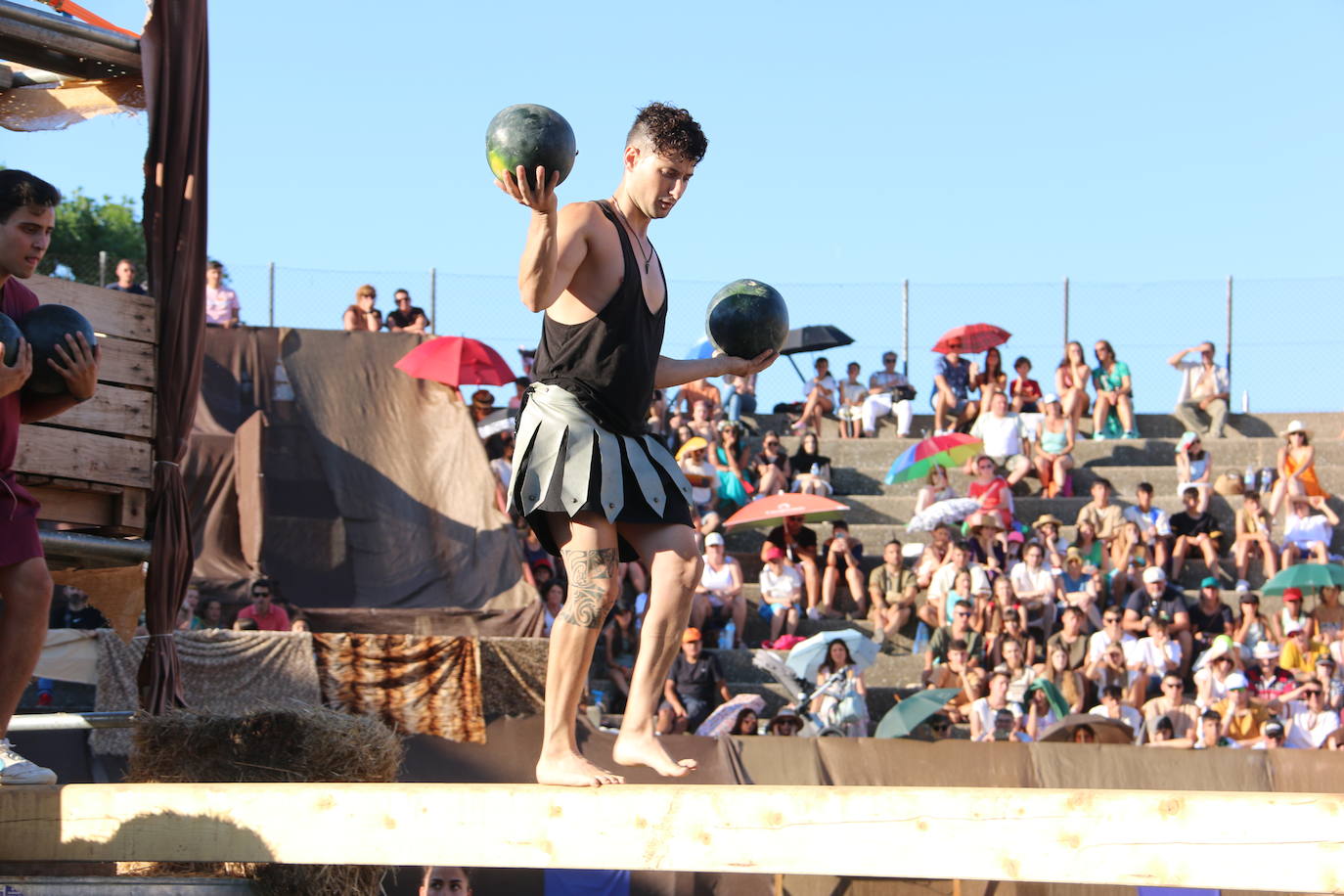 Lucha entre Astures y Romanos en el Anfiteatro de Asturica Augusta. 