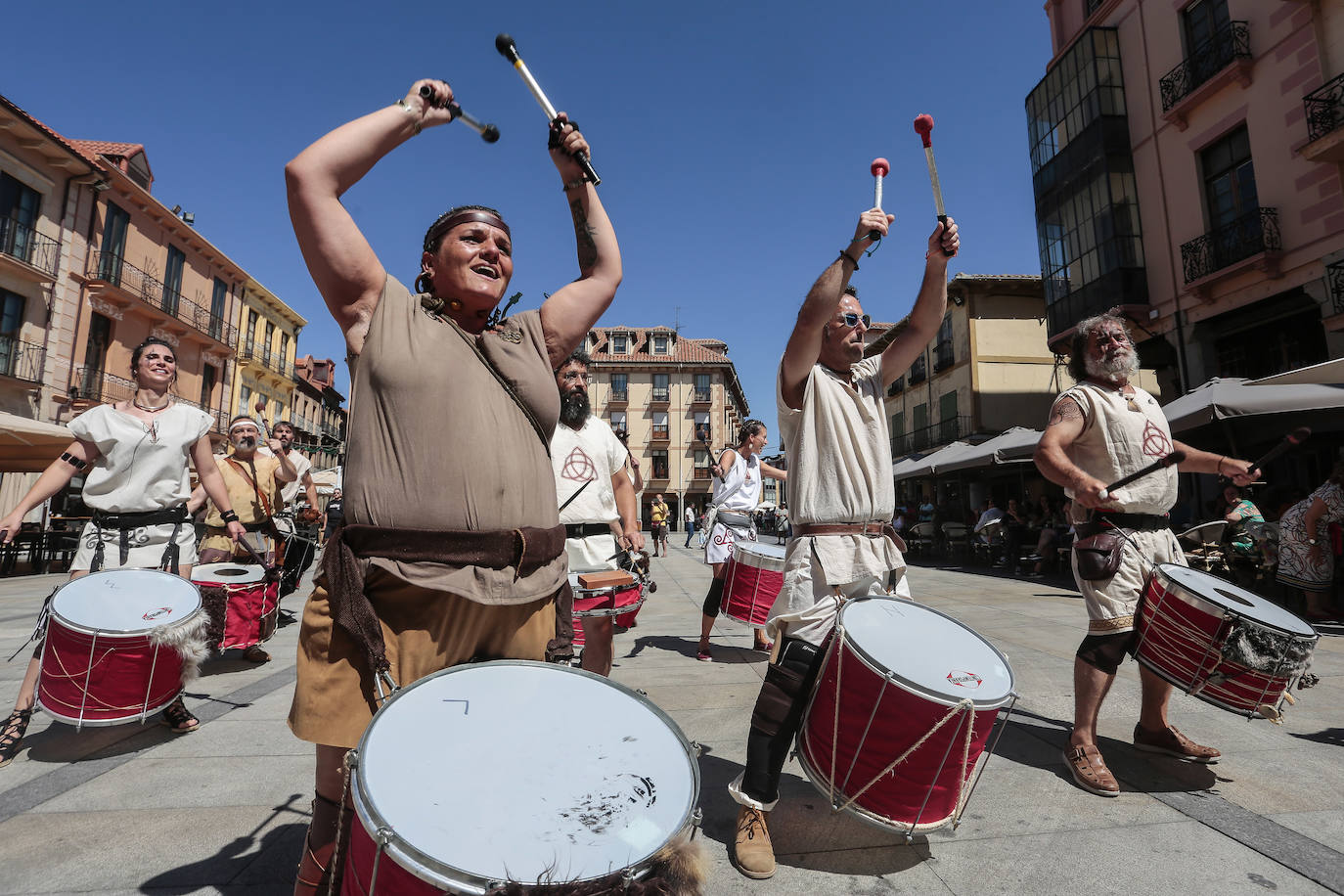 Astorga celebra su tradicional fiesta de Ástures y Romanos, declarada de interés turístico regional.