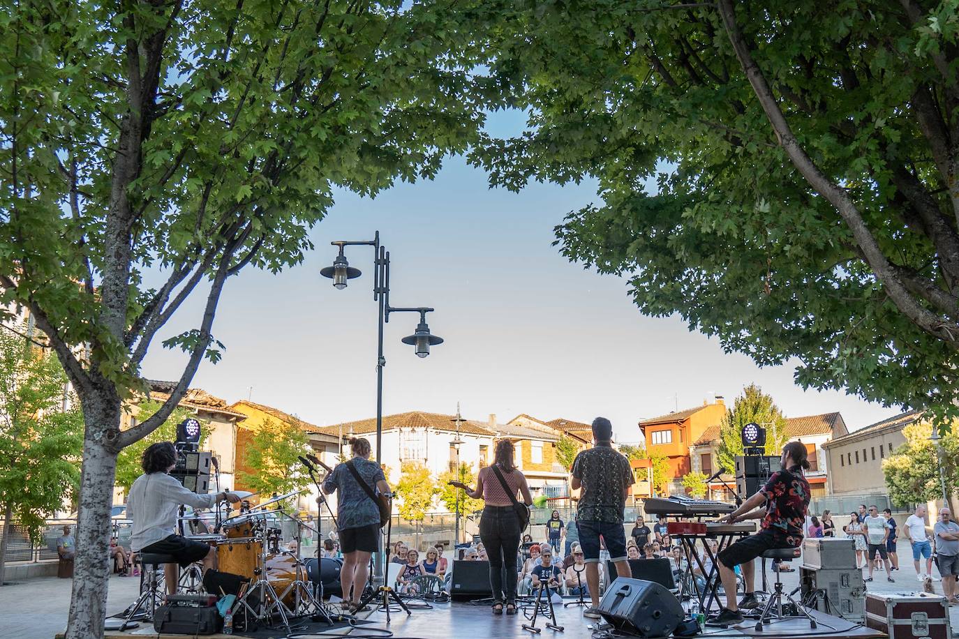 Boñar acogió un nuevo concierto del ciclo Las Piedras Cantan