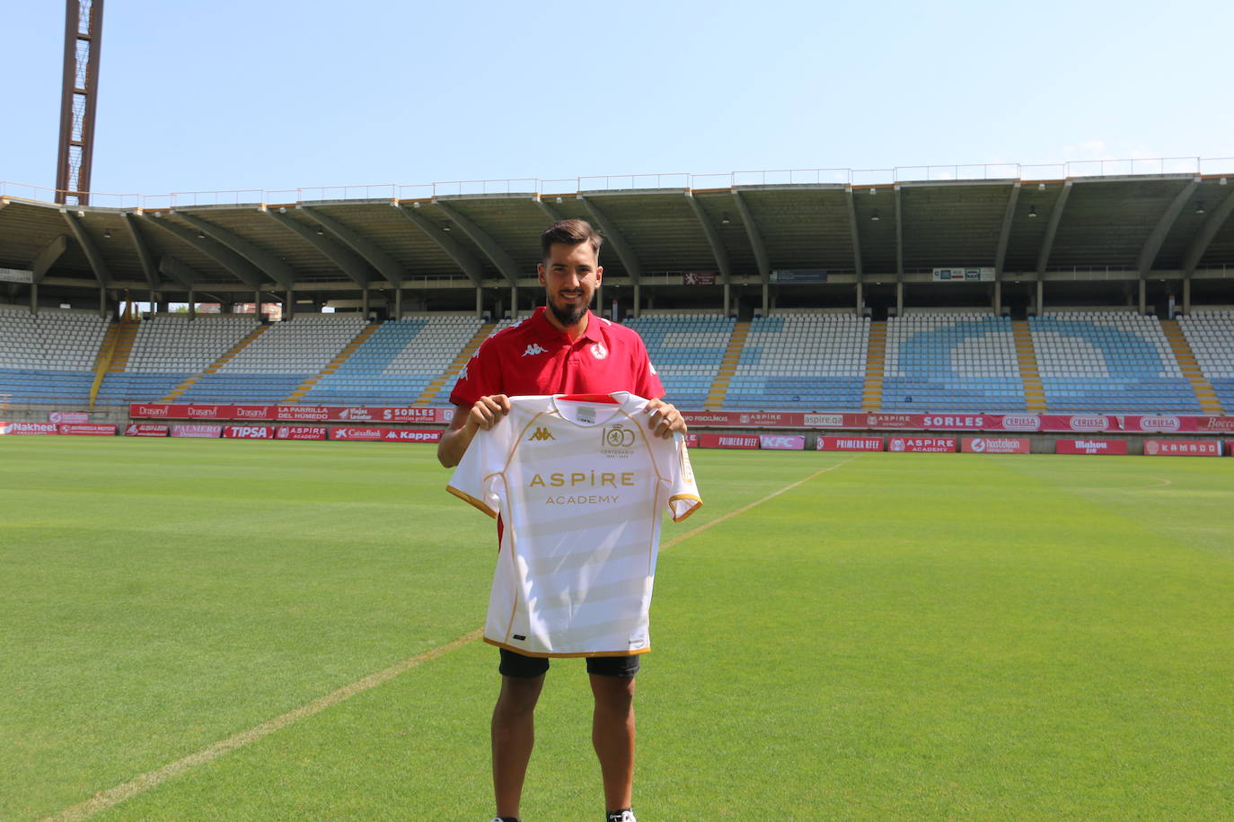 Presentación oficial de Salvi Carrasco como nuevo portero de la Cultural.