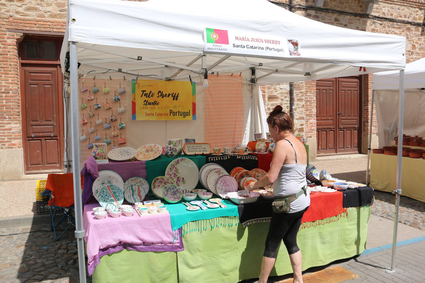 Imágenes de la XXXVI Feria Internacional de la Cerámica y la Alfarería de La Bañeza.