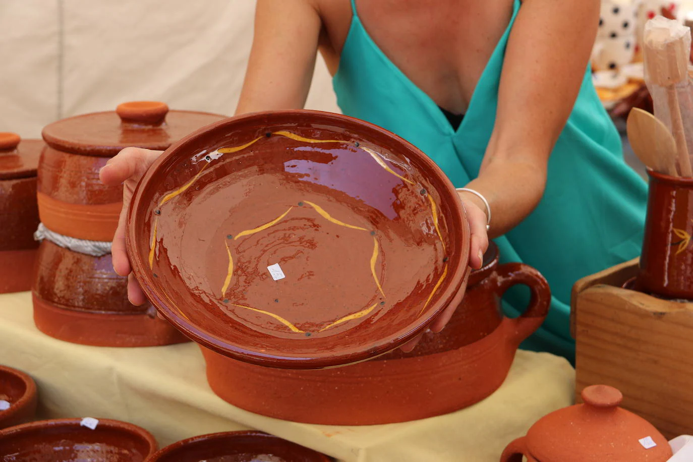 Imágenes de la XXXVI Feria Internacional de la Cerámica y la Alfarería de La Bañeza.