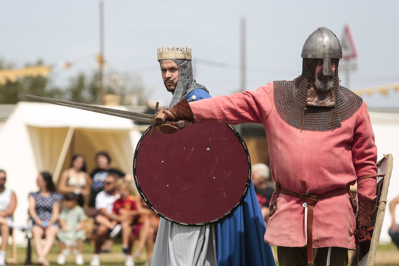 Fotos: Villadangos del Páramo regresa a la Edad Media para revivir la lucha entre Alfonso I de Aragón y los aliados de Urraca