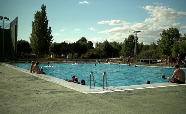 Imágenes de las piscinas de Sahagún.