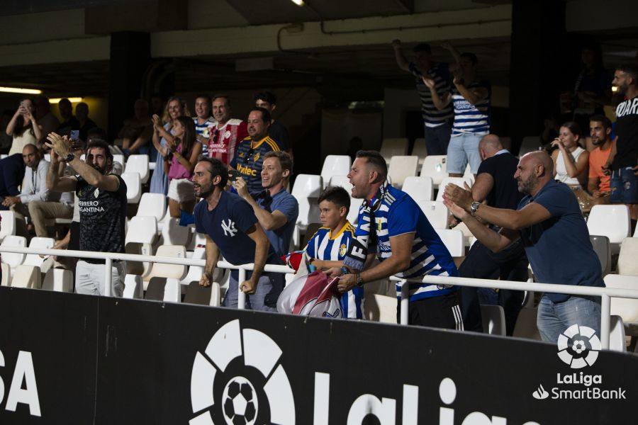 Imágenes del encuentro entre el FC Cartagena y la SD Ponferradina correspondiente la primera jornada de Segunda División.