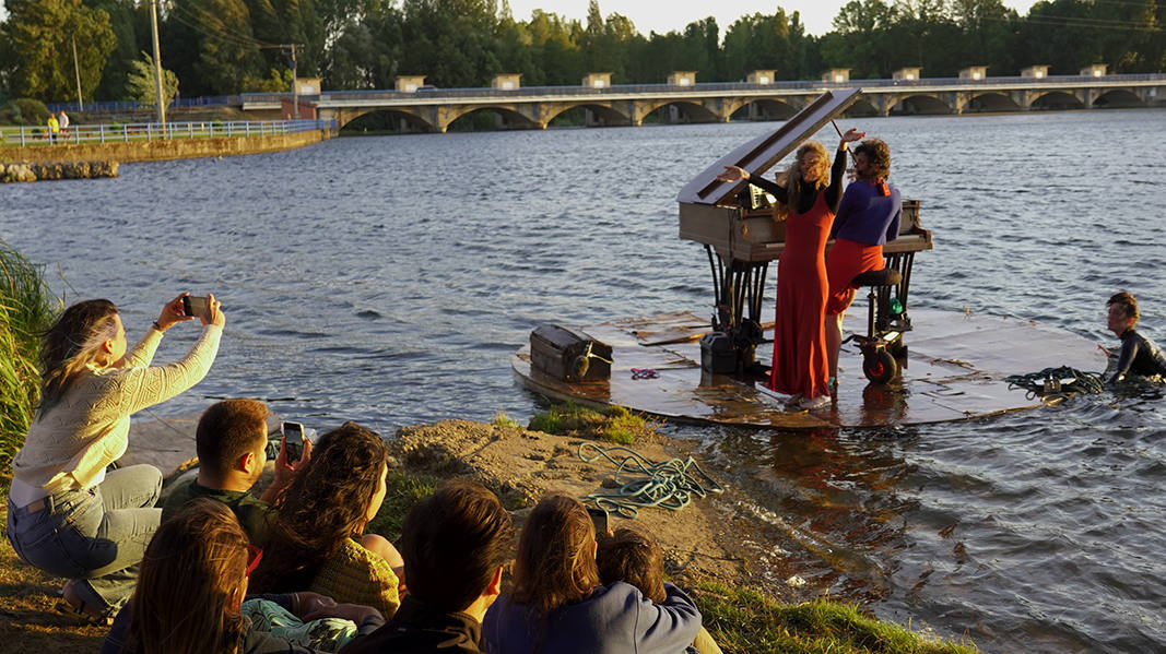 Fotos: Música sobre el río Órbigo