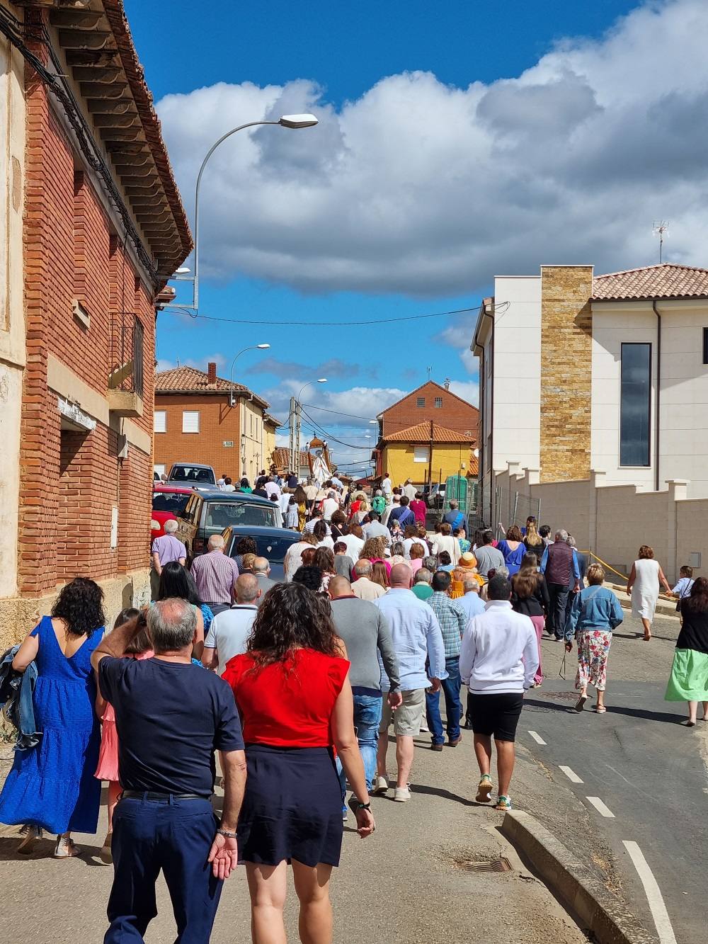 Ambas localidades viven sus días de fiesta con devoción y celebran misas y procesiones en honor a San Roque 