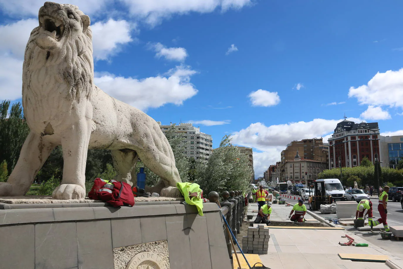 Fotos: Obras en el Puente de los Leones 