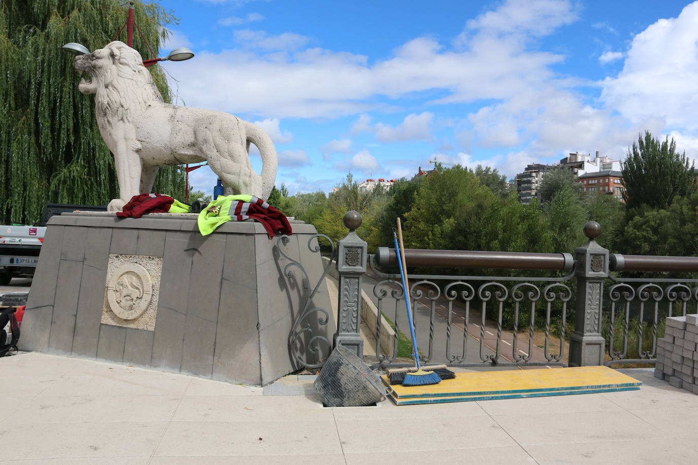 Fotos: Obras en el Puente de los Leones