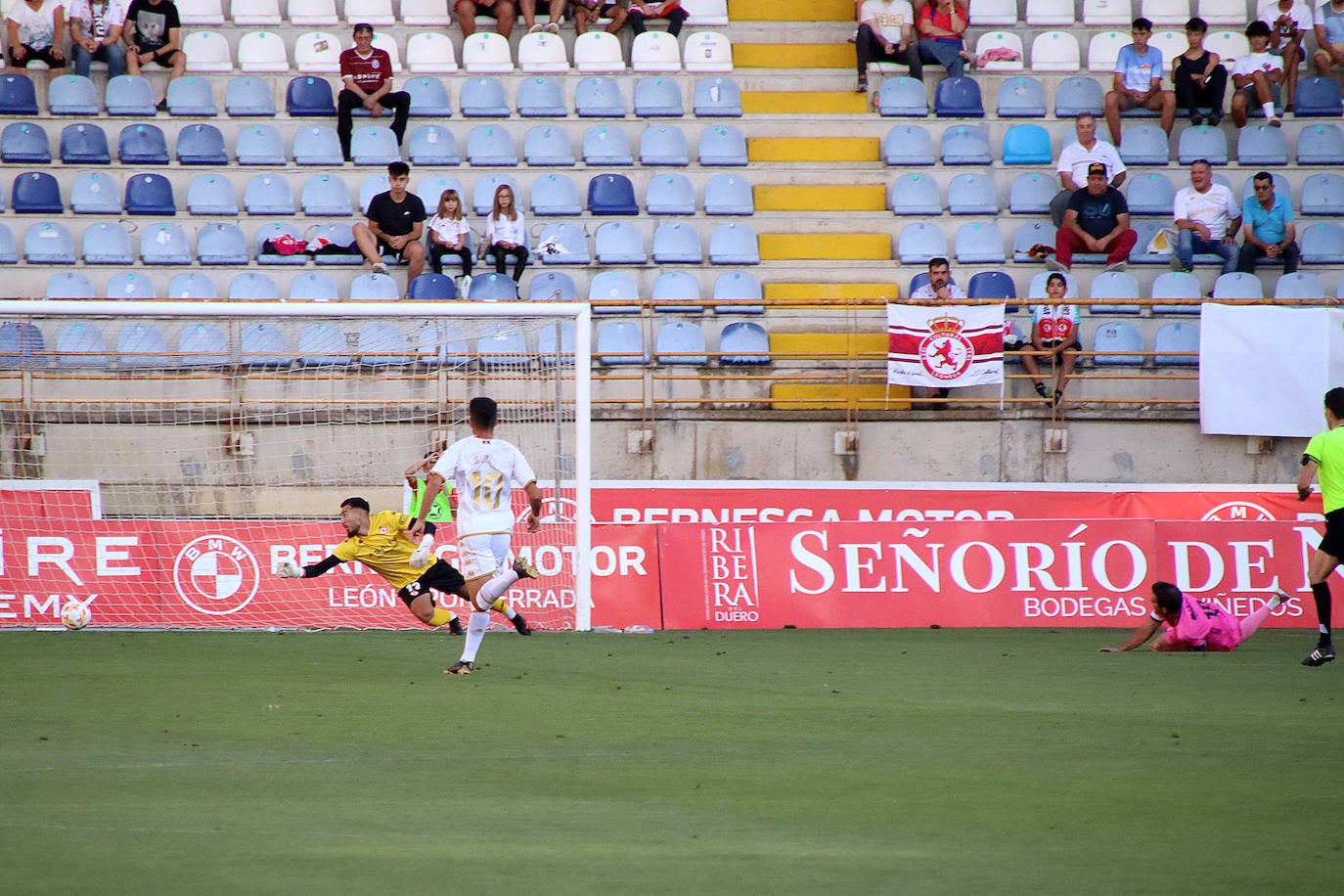 Semifinal de la Copa RFEF en el Reino de León. 