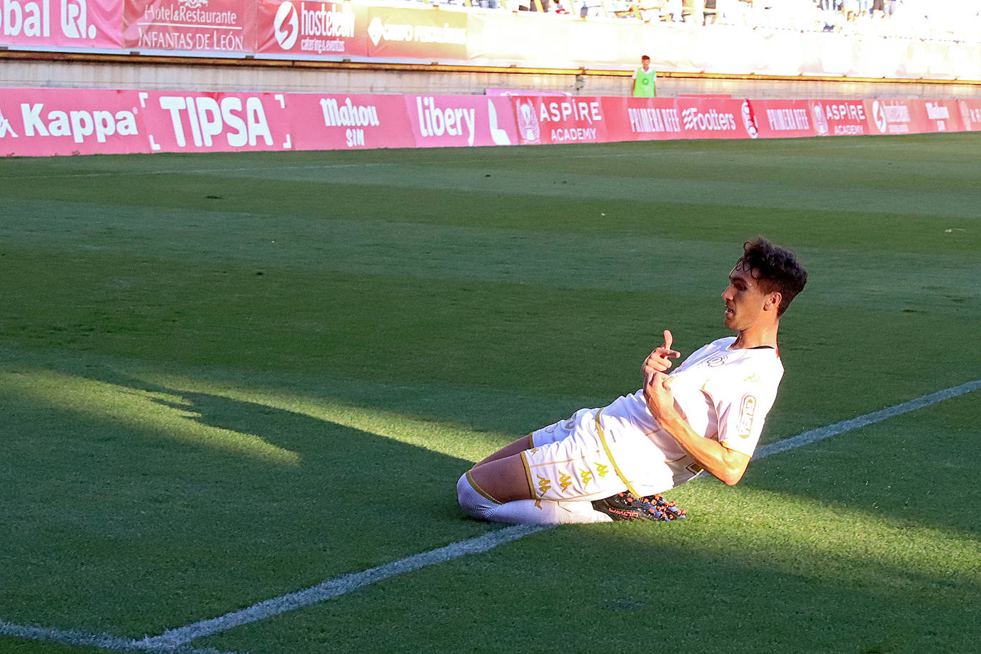 Semifinal de la Copa RFEF en el Reino de León. 