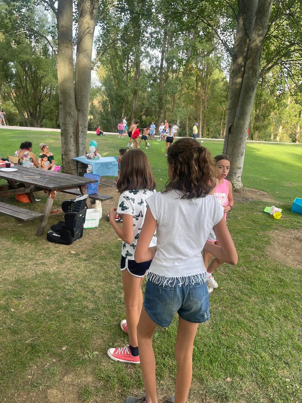 En ese espacio abierto y de la mano del Ayuntamiento de León se puede disfrutar de otra forma del verano: ahora participando en un escape street que hace las delicias de los más aventureros 