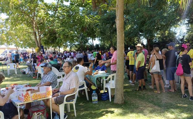 Galería. La alubiada popular de Laguna de Negrillos recupera la normalidad. 