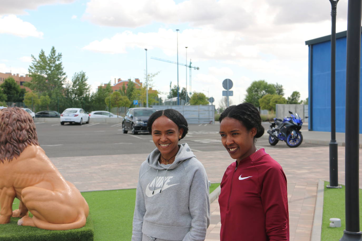 Gudaf Tsegay y Hirut Meshesha entrenan en León