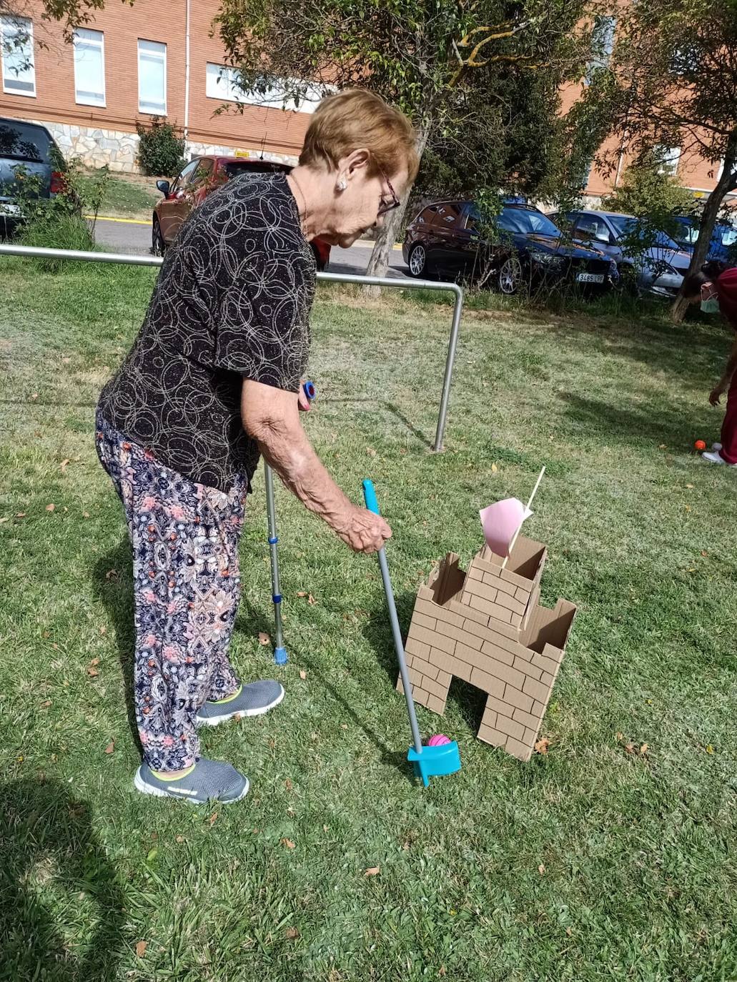 Fútbol, golf y tiro de jabalina han sido las competiciones disputadas en los I Juegos Olímpicos de Verano de Tercera Actividad León, el centro de atención a personas mayores y dependientes que la Fundación Santa María la Real gestiona en Valdelafuente