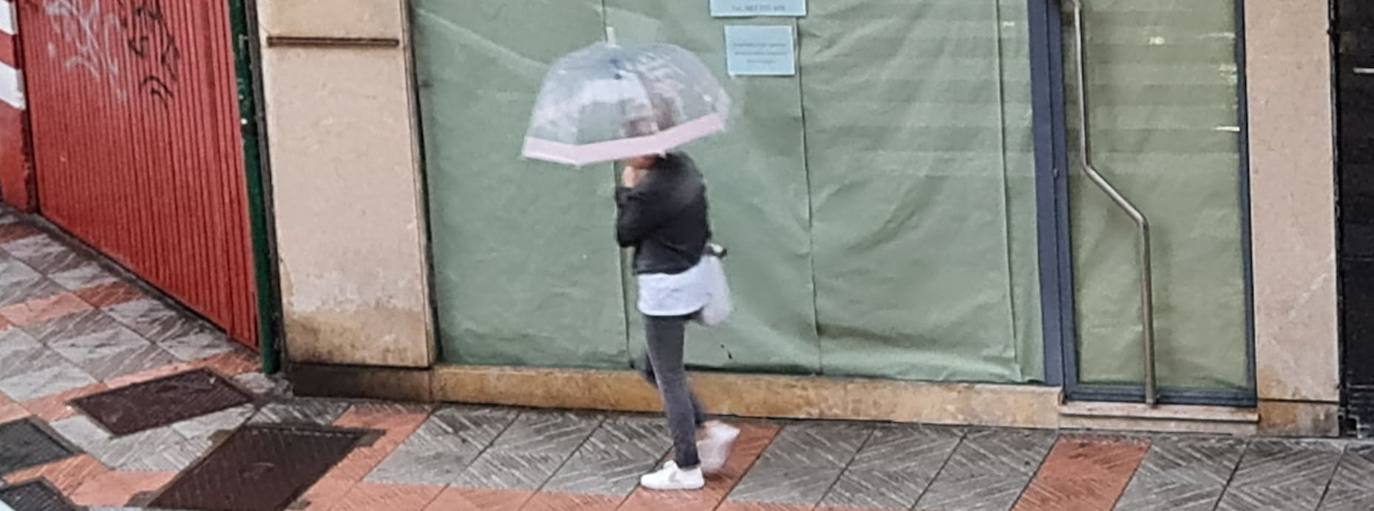 Imágenes de la lluvia este lunes 29 de agosto en León capital.