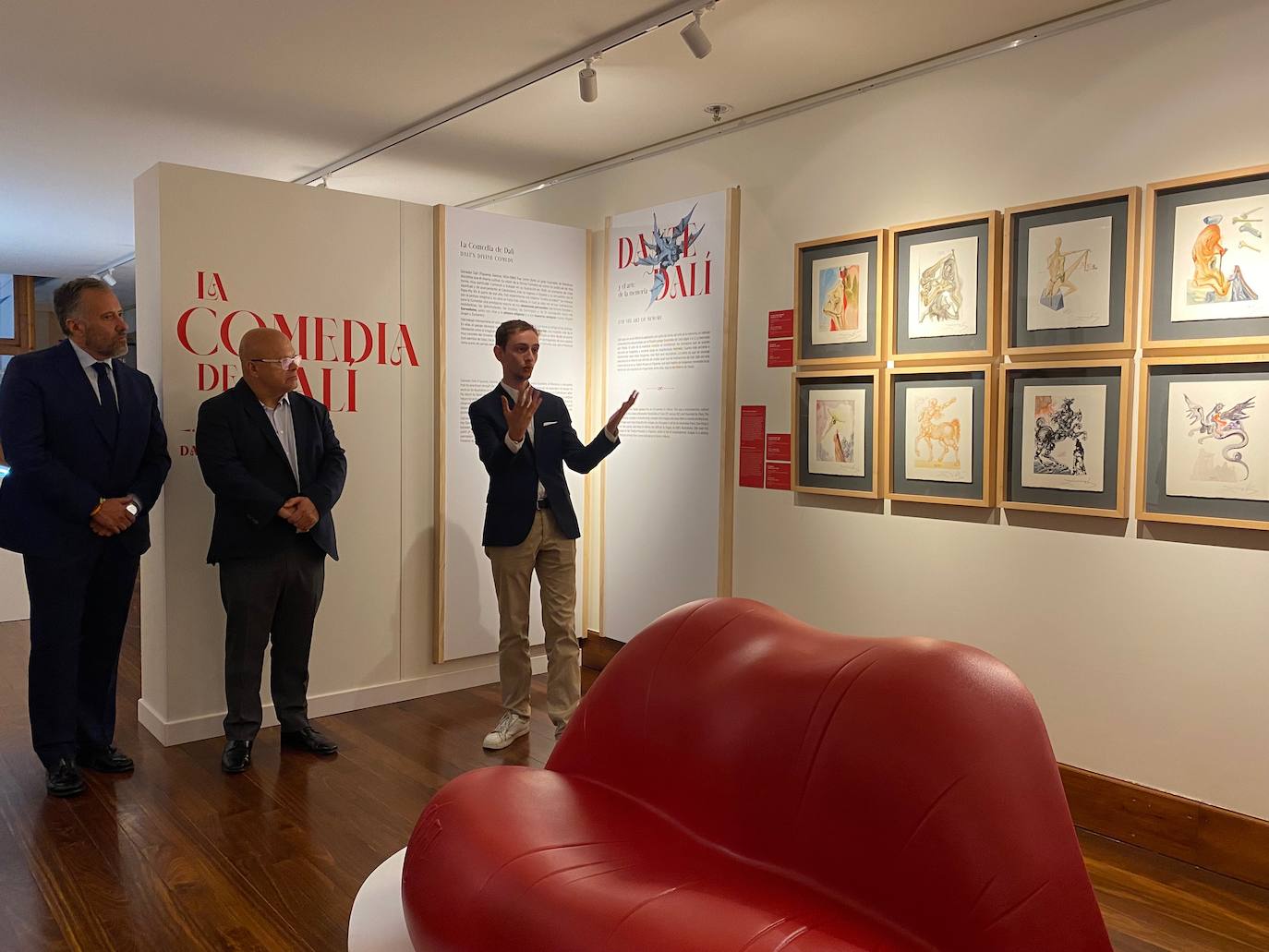El Presidente de las Cortes, Carlos Pollán participa en la inauguración de la exposición 'La Divina Comedia en el Arte'