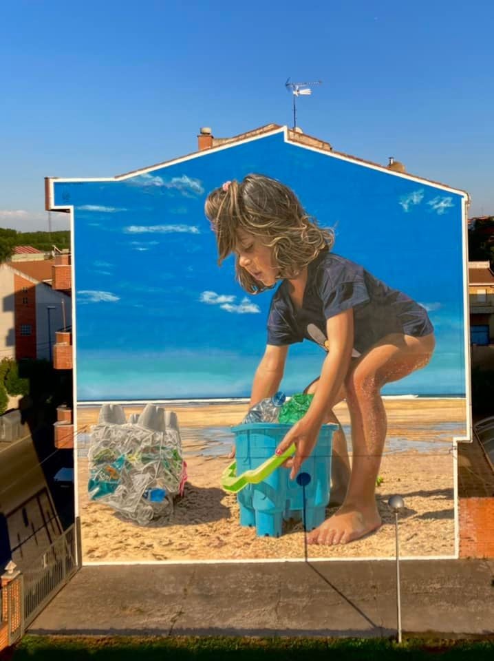 Un mural realizado por David Esteban, más conocido como 'Dadospuntocero', en La Bañeza se cuela entre los 25 mejores de agosto por Street Art Cities. La votación ahora está abierta para elegir a los mejores diez murales de más mil ciudades.