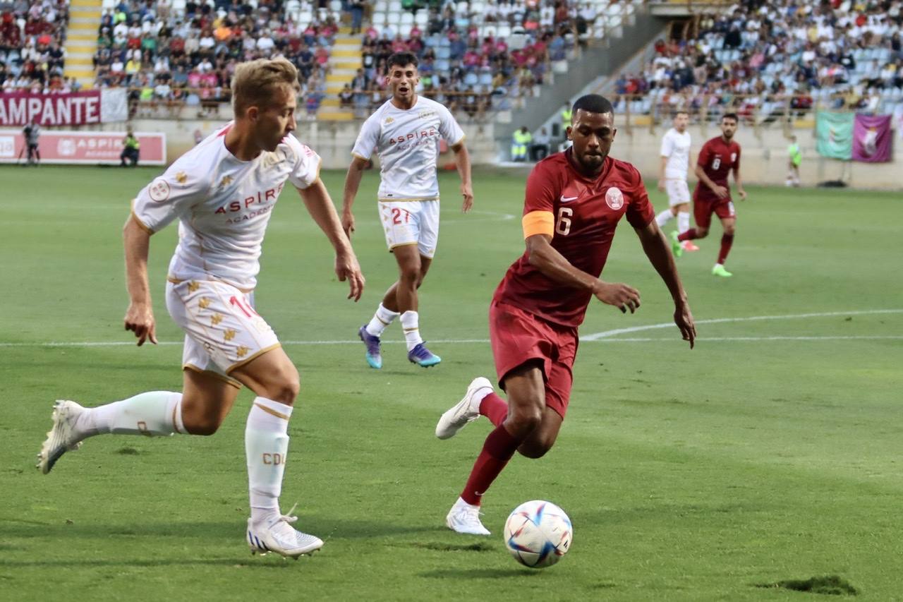 La Cultural disputa un histórico encuentro en el Reino de León ante la selección de Catar. Gran abiente en un duelo entre dos equipos con miras diferentes pero con mucho en común. 