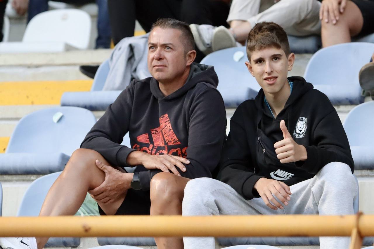 La Cultural disputa un histórico encuentro en el Reino de León ante la selección de Catar. Gran abiente en un duelo entre dos equipos con miras diferentes pero con mucho en común. 