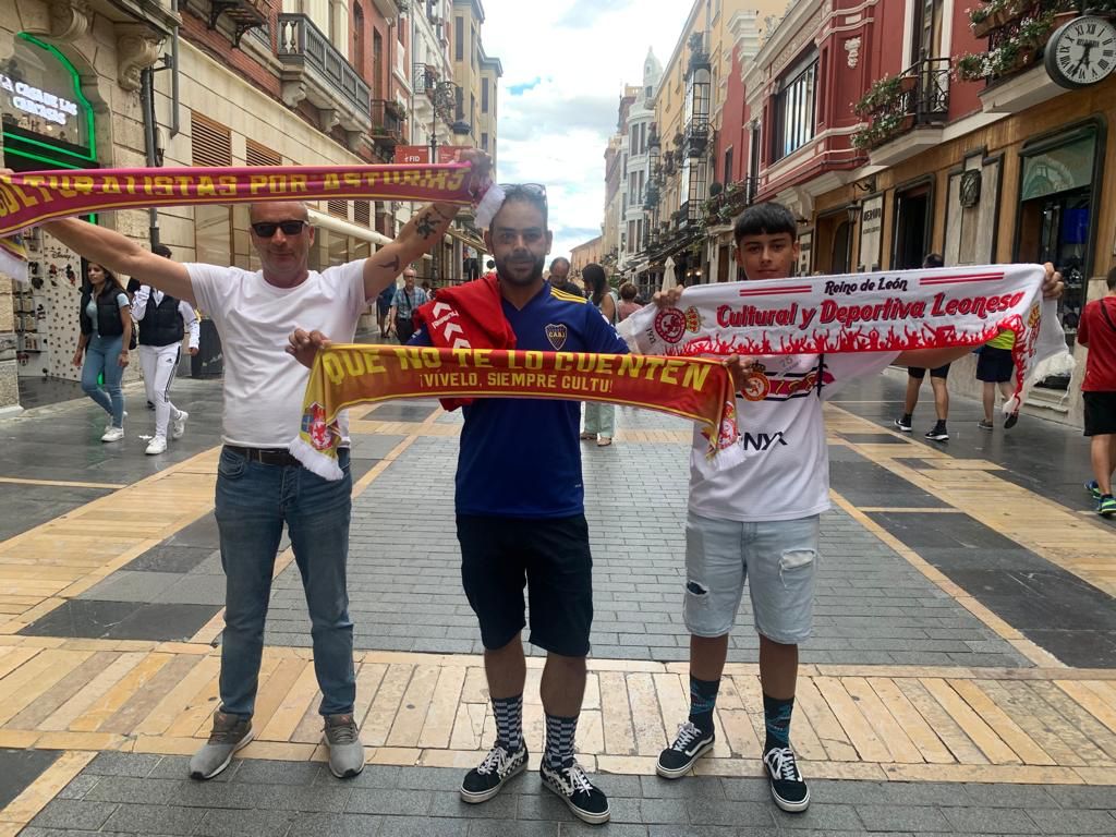 'Ruta 100': cuando la música suena en el corazón de la Cultural. Cientos de jóvenes se suman a la iniciativa de la 'Ruta 100' en la antesala del encuentro ante Catar. Gran ambiente para celebrar un centenario y un partido único.