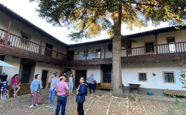 Galería. Santa Colomba de Somoza descubre el arte y la arquitectura tradicional de sus patios.