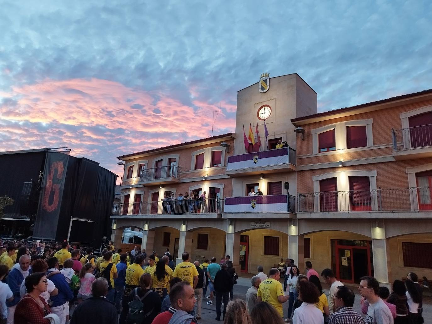 Primer día de fiestas patronales en Valencia de Don Juan.