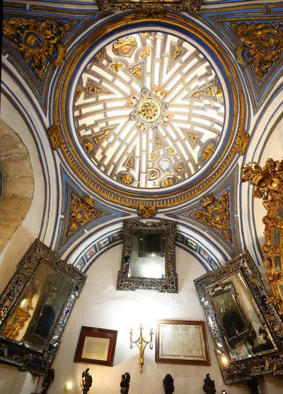 Presentación de la restauración de los espejos del Camarín de la patrona del Bierzo.