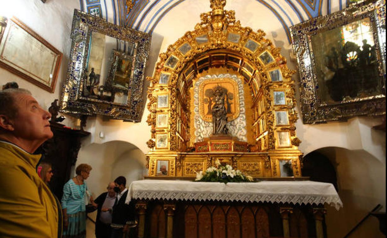 Presentación de la restauración de los espejos del Camarín de la patrona del Bierzo.