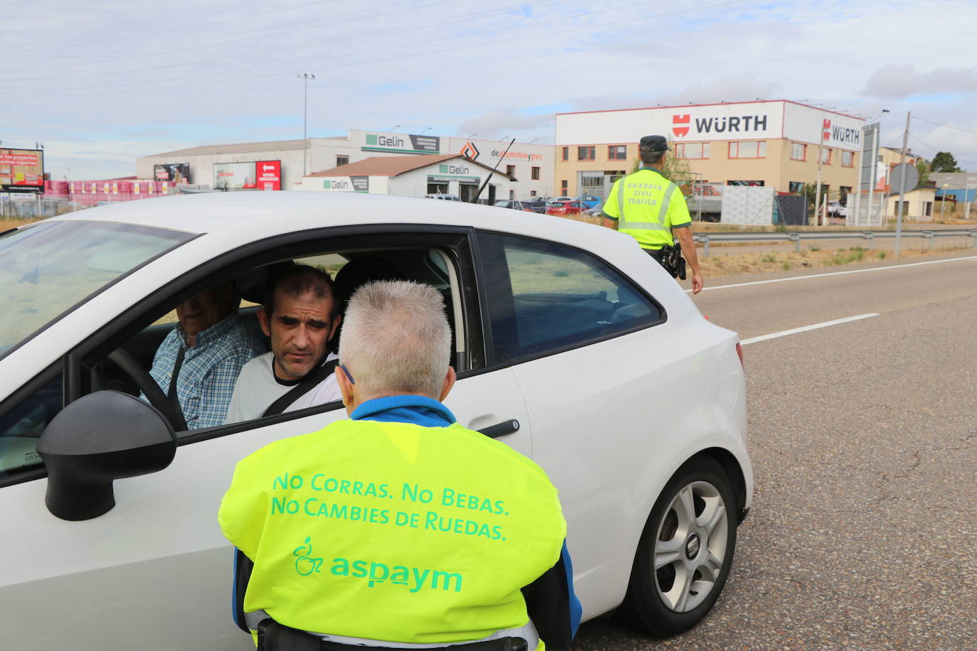 Campaña de control y vigilancia de distracciones al volante en León