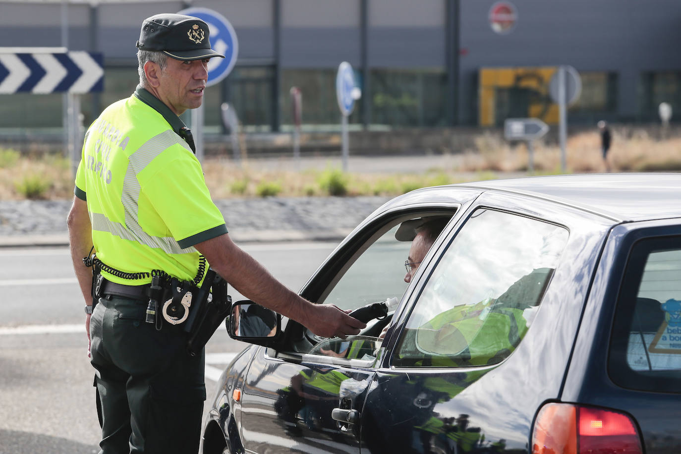 Campaña de control y vigilancia de distracciones al volante en León