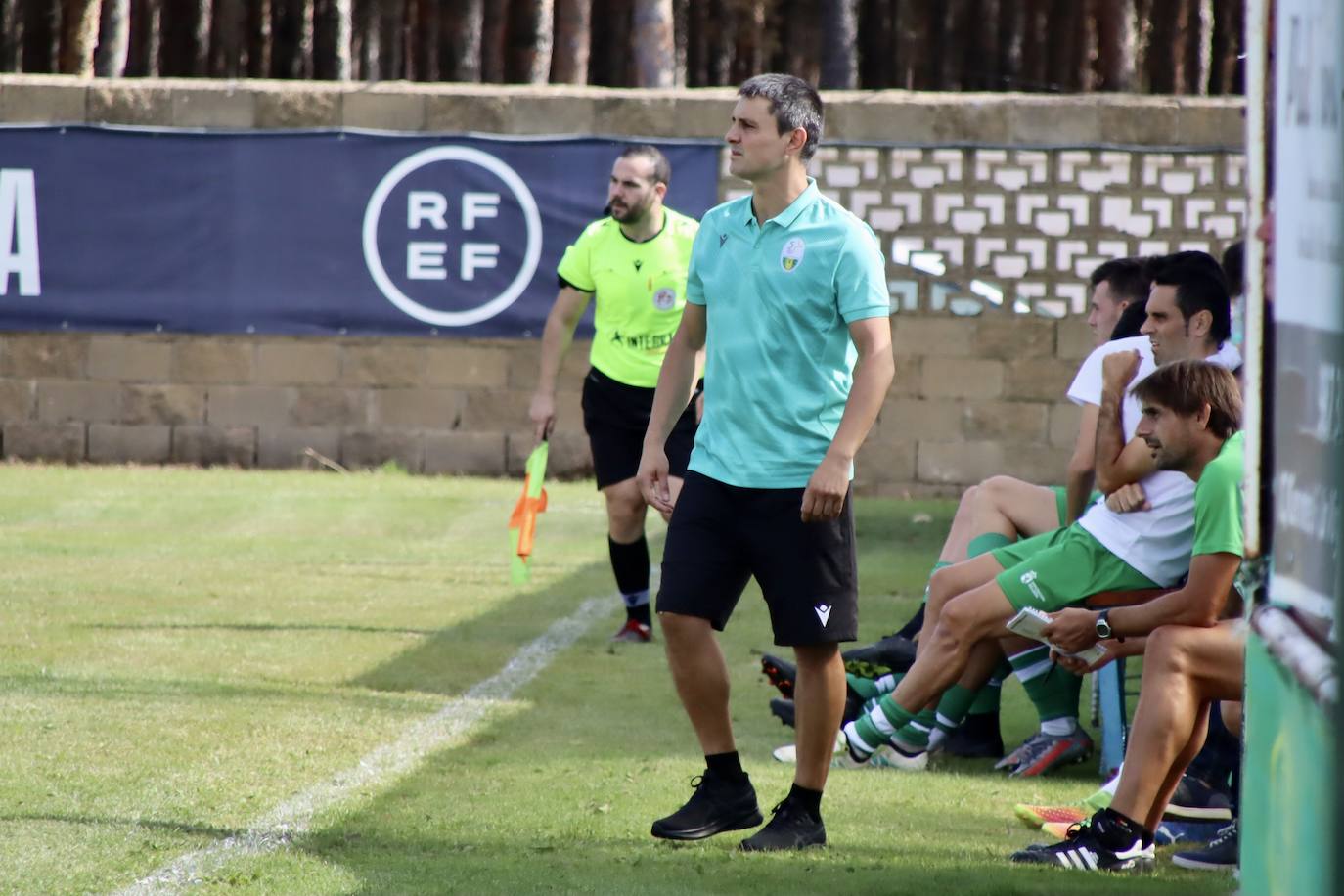 La Virgen y Atlético Bembibre protagonizaron el primer duelo provincial de la temporada