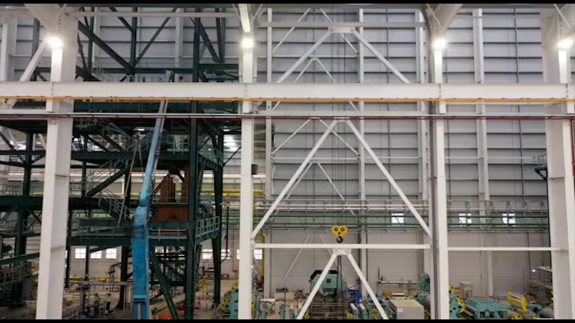 León Coated Solutions abrirá sus tres líneas este año tras invertir 150 millones y creará 1.350 trabajos