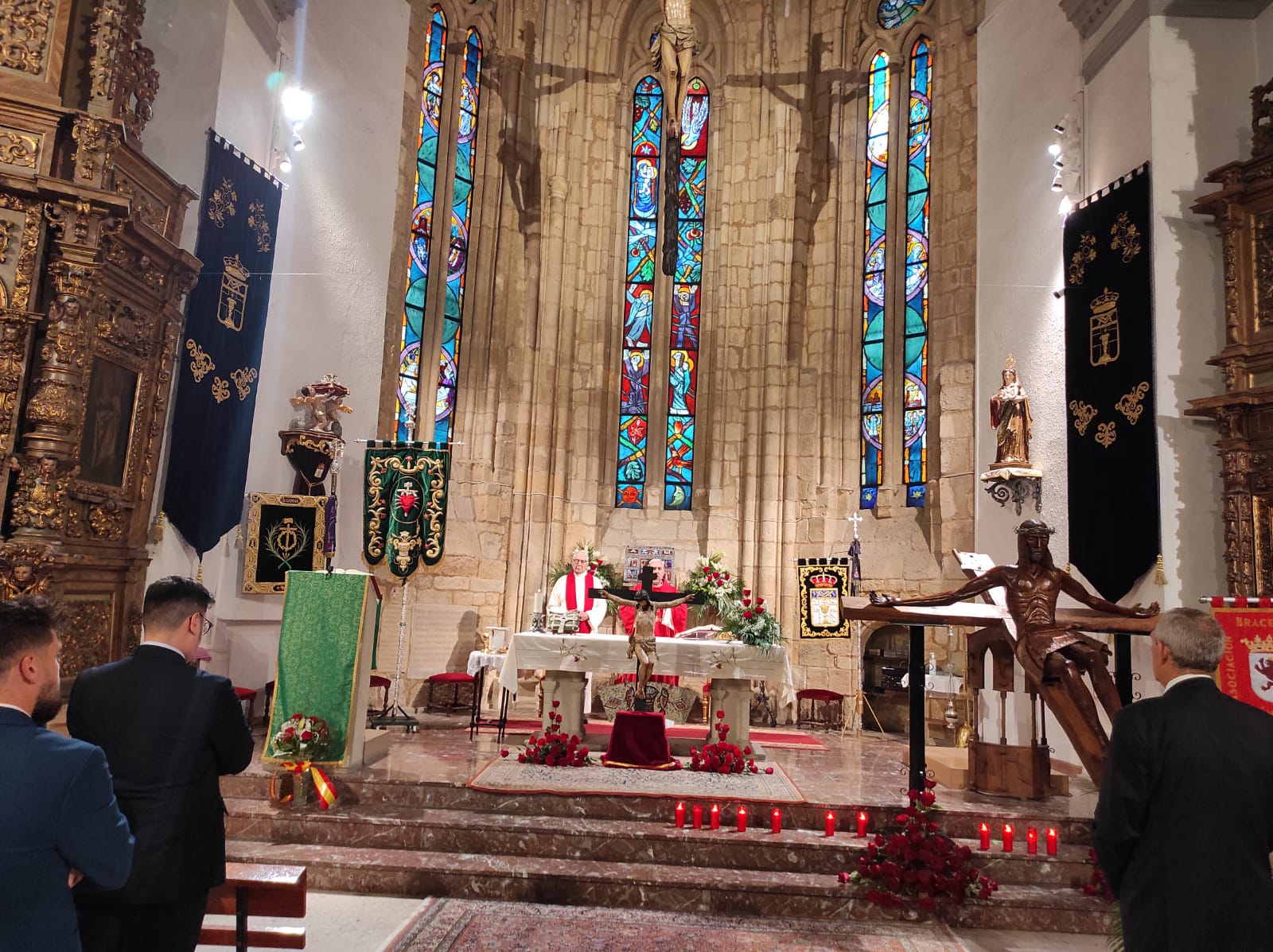 Exaltación de la Santa Cruz en la parroquia de San Martín.