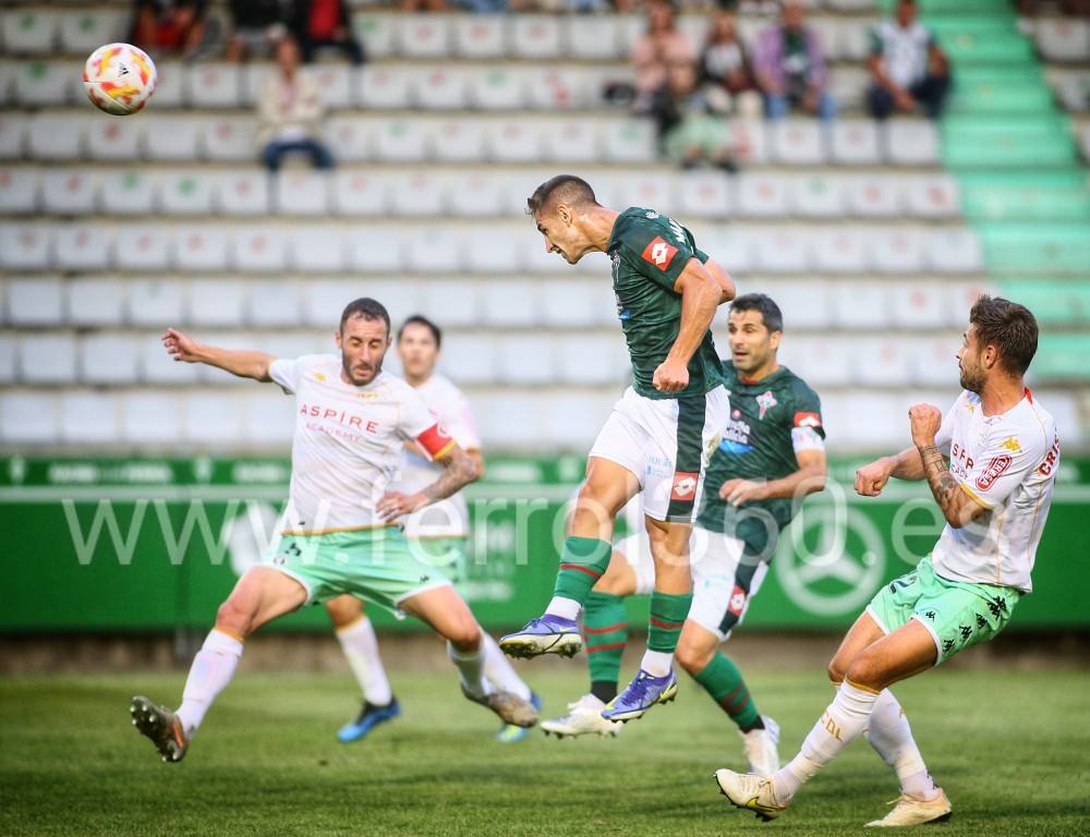 Fotos: Partido entre el Ferrol y la Cultural