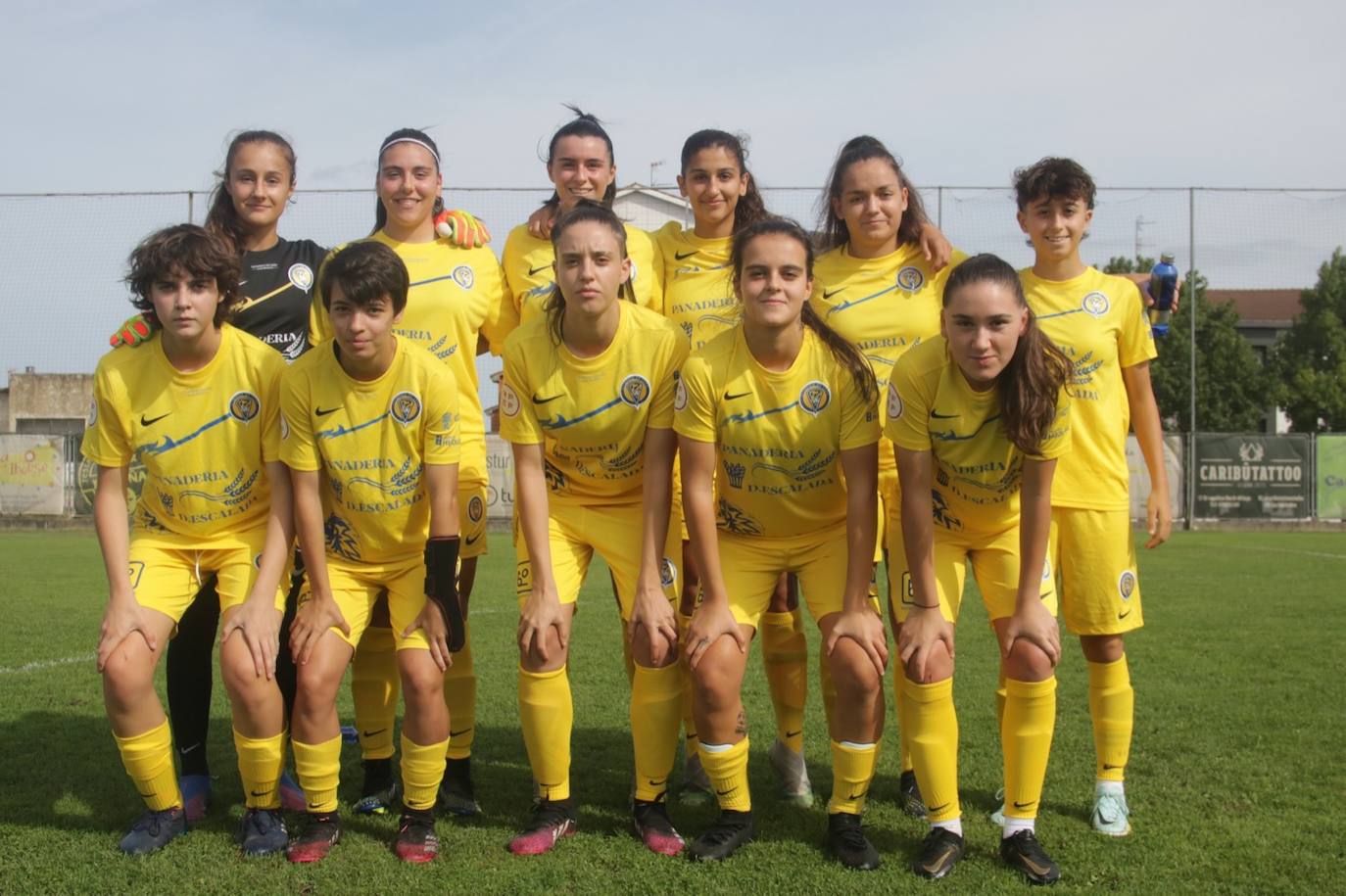 Fotos: Partido de fútbol femenino con el Olímpico de León