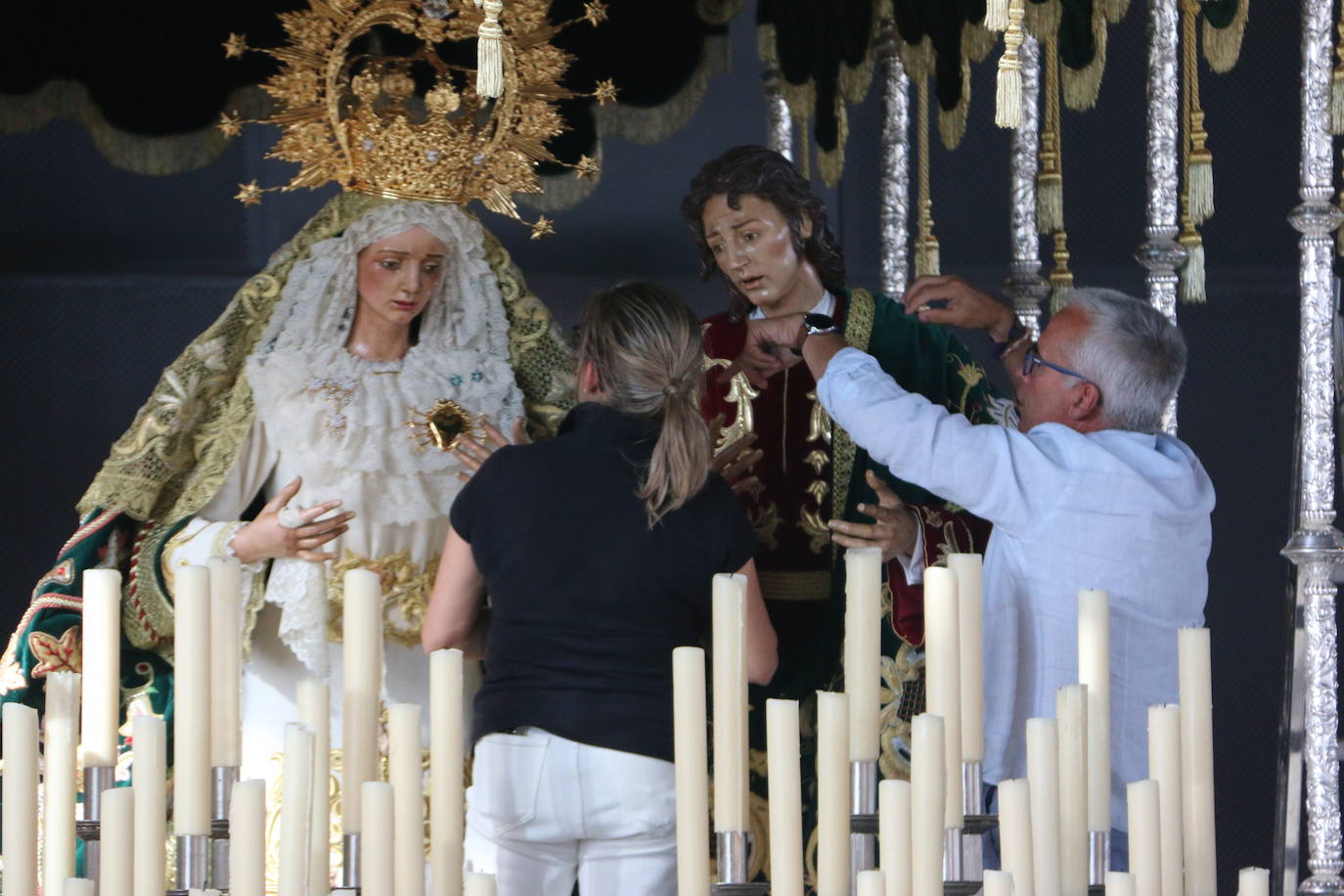 Fotos: Las cofradías preparan sus pasos para la procesión magna