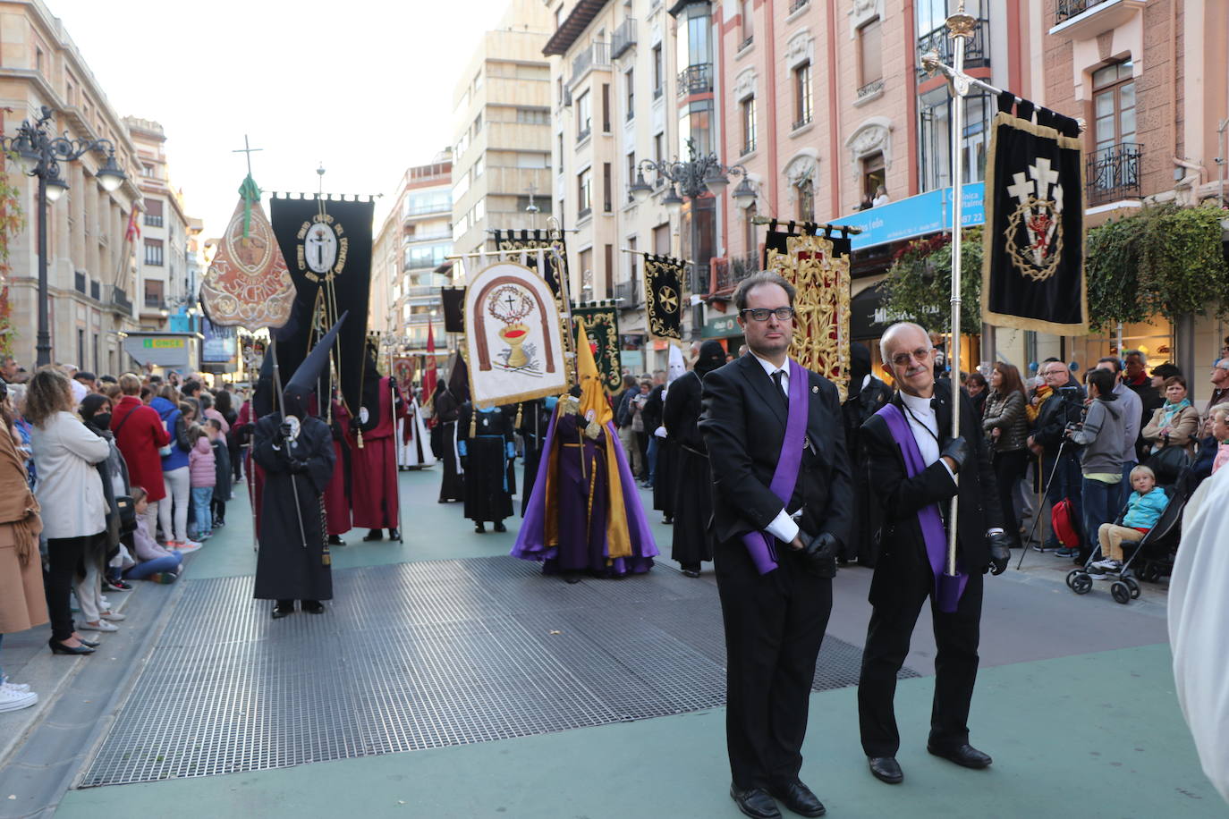 El 33 Encuentro Nacional de Cofradías celebra la magna procesión' 'Passio Legionensis' como acto central de su programación.