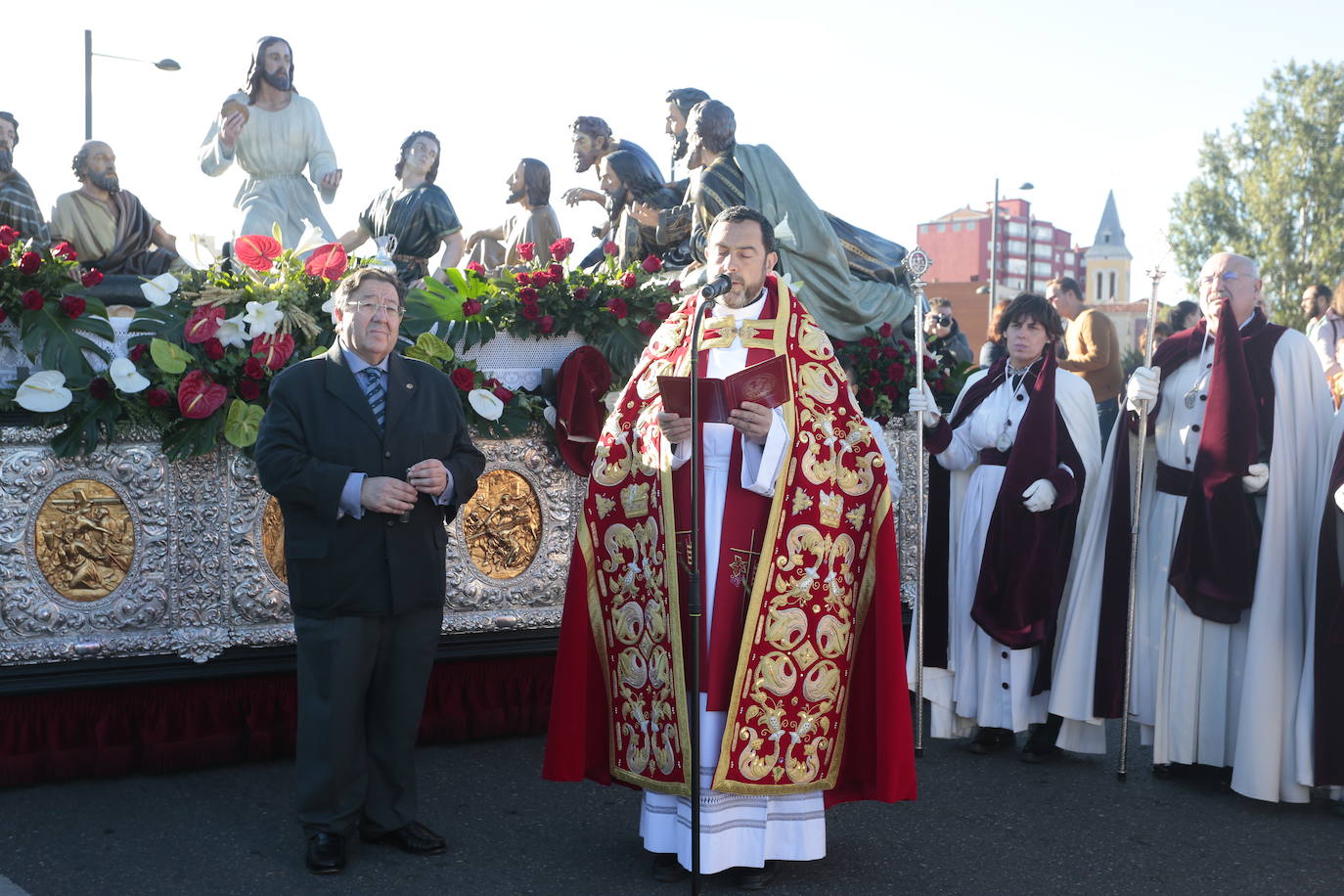 El 33 Encuentro Nacional de Cofradías celebra la magna procesión' 'Passio Legionensis' como acto central de su programación.