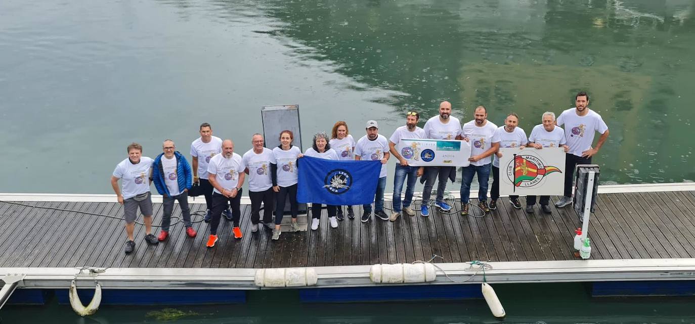 Fotos: Desde León, ayuda para limpiar el fondo marino