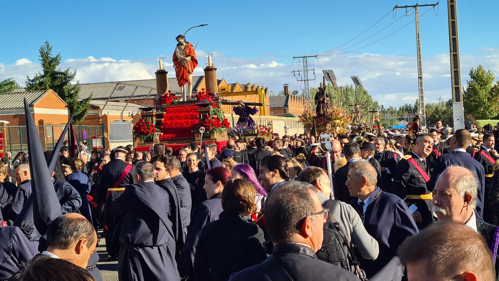 Fotos: Salida de la procesión magna de León