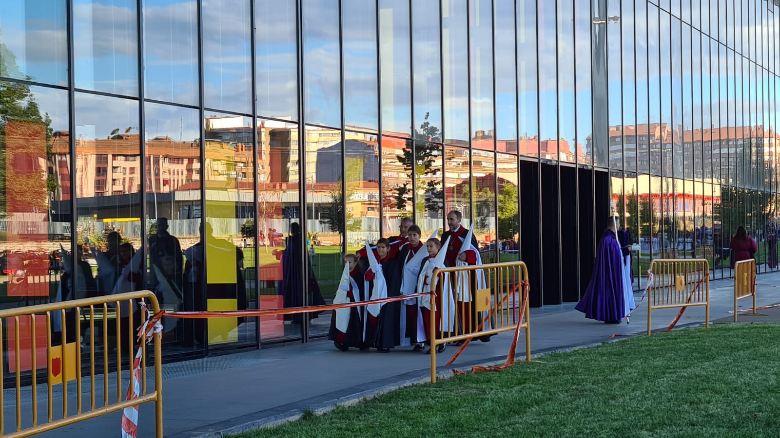 Fotos: Salida de la procesión magna de León