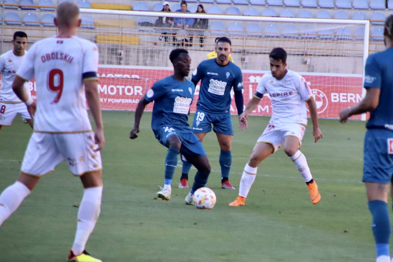 El Reino de León ha acogido este duelo grande en la jornada 5 del grupo 1 de Primera RFEF