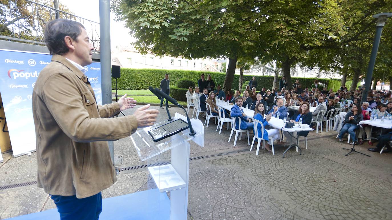 Actos del PP en La Bañeza. 