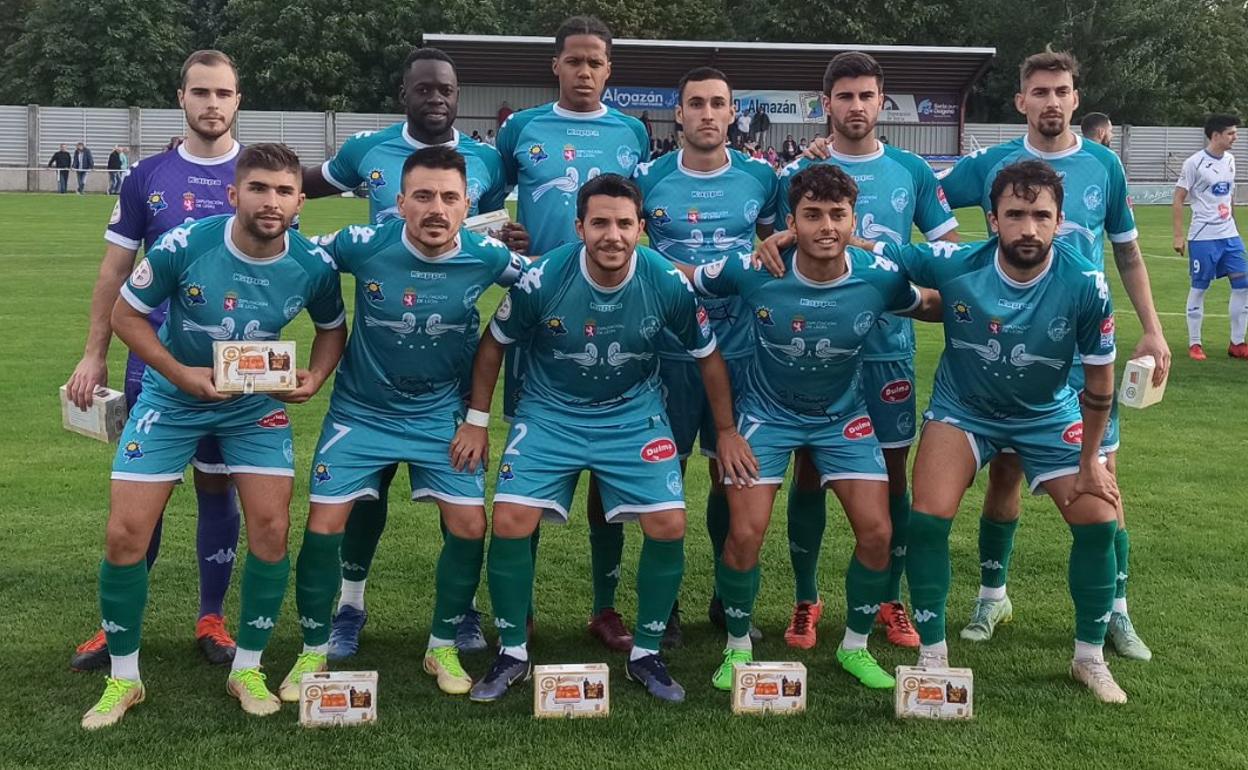 Once del Atlético Astorga ante el Almazán.