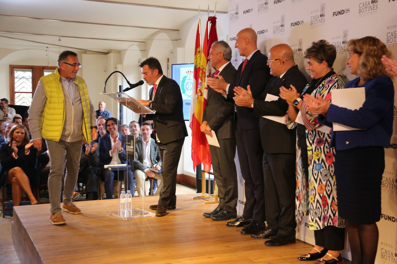 Celebración de la fiesta de la Merced por parte de los funcionarios de la cárcel de Villahierro. 