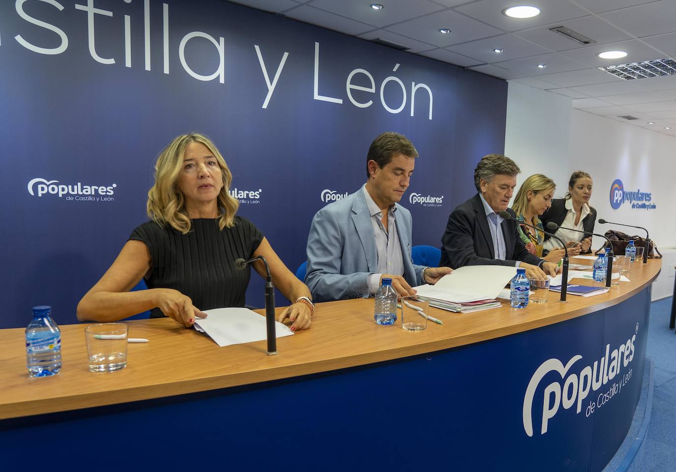 Comité de campaña del PPCyL para las próximas elecciones municipales. 