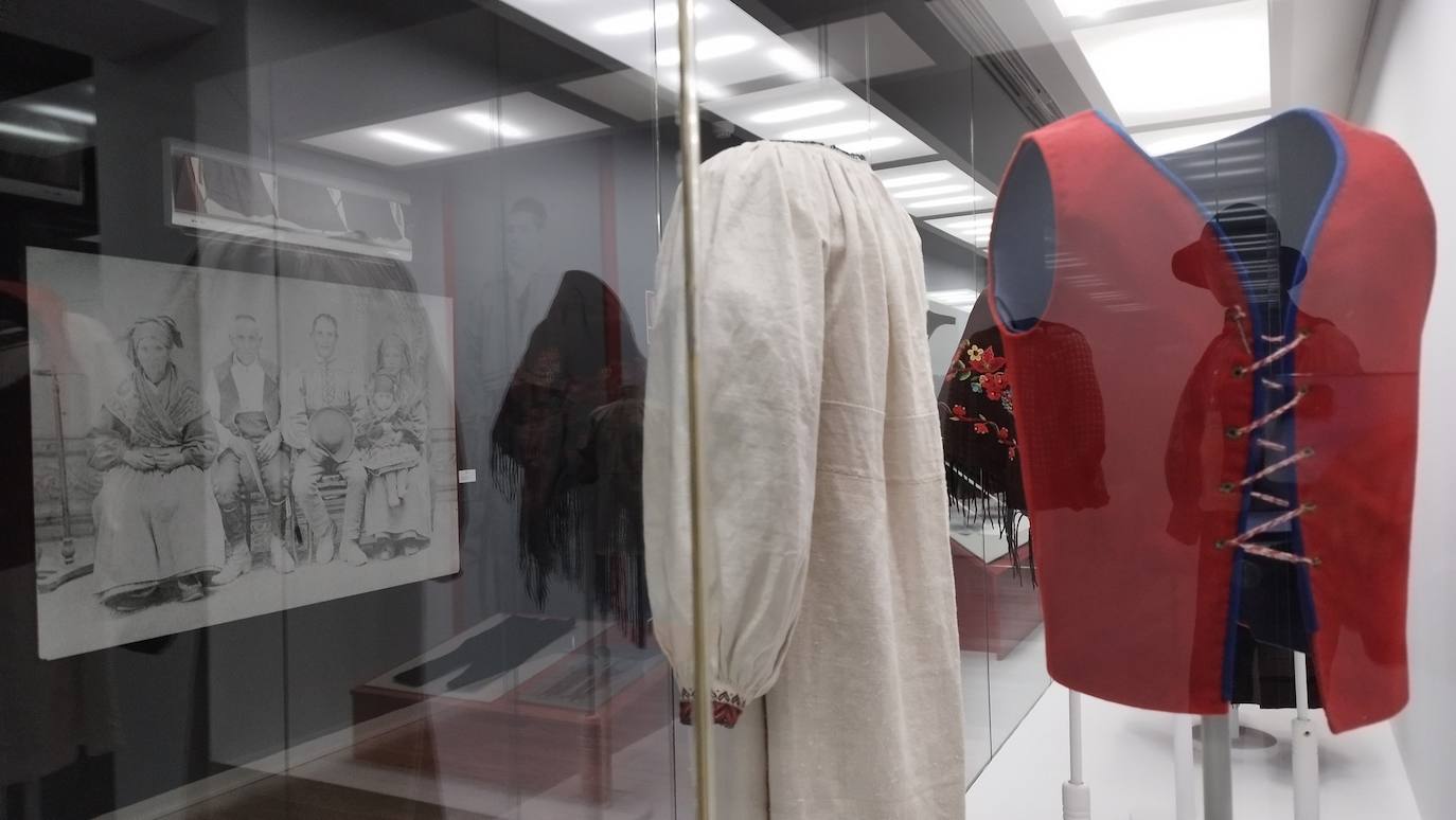 Fotos: &#039;Pervivencias&#039;, la nueva exposición del MITLE abre sus puertas