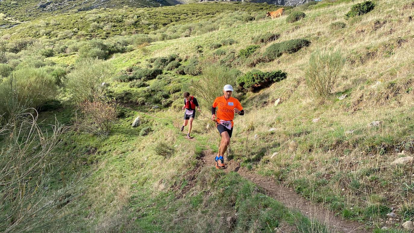 Alrededor de 200 corredores participan en el V Trail de Mampodre.